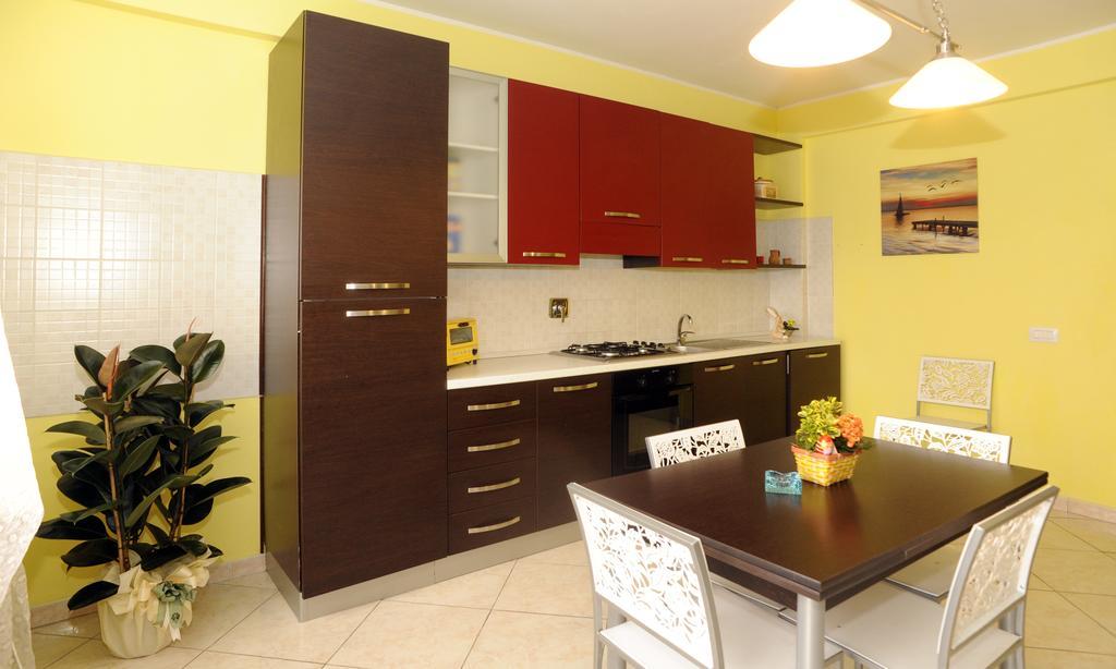 Casa Vacanza La Rondine Valmontone Bagian luar foto