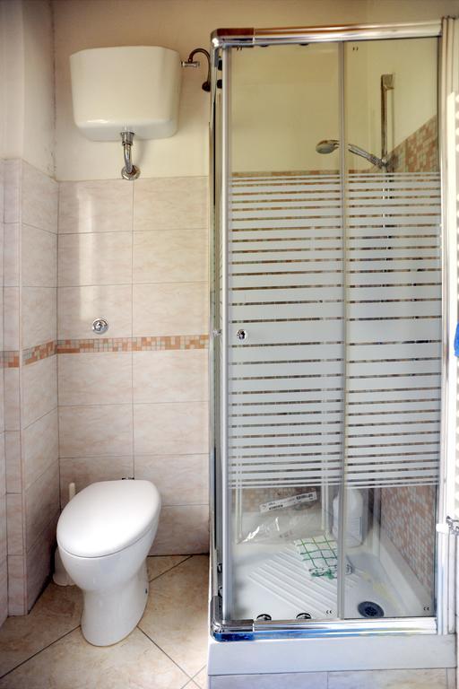 Casa Vacanza La Rondine Valmontone Bagian luar foto